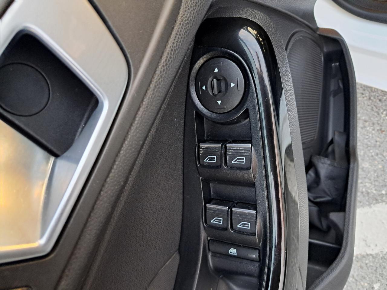 Ford Fiesta 1.4 5p. Bz.- GPL Titanium