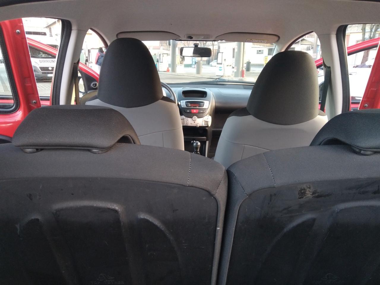 Toyota Aygo 1.0 12V VVT-i 5 porte Cool Soda Connect x neopatentati