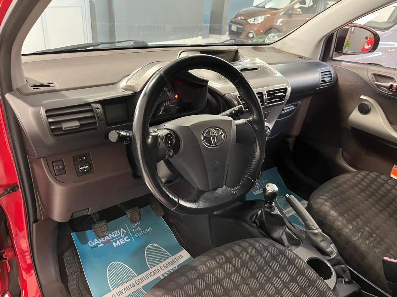 Toyota iQ 1.0 Sol