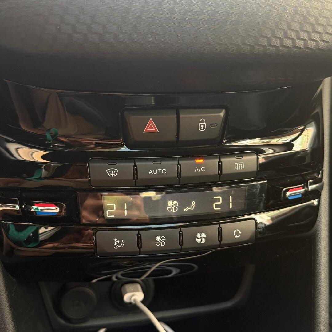 Peugeot 2008 BlueHDi Aut - 120CV