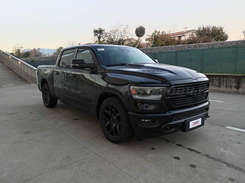 Dodge RAM LARAMIE RAM Crew Cab 4x4 Laramie Black