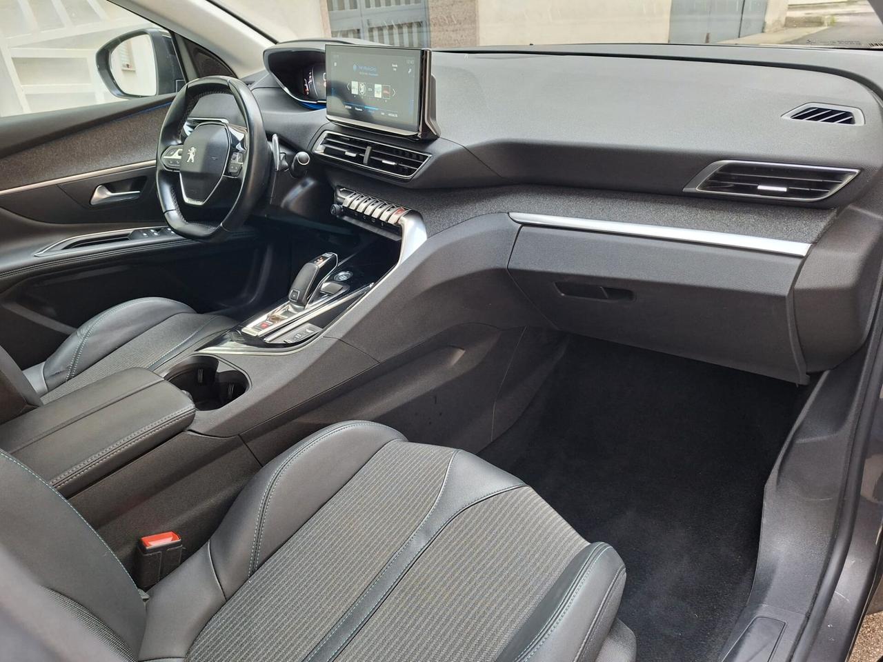 Peugeot 3008 BlueHDi 130 S&S Allure