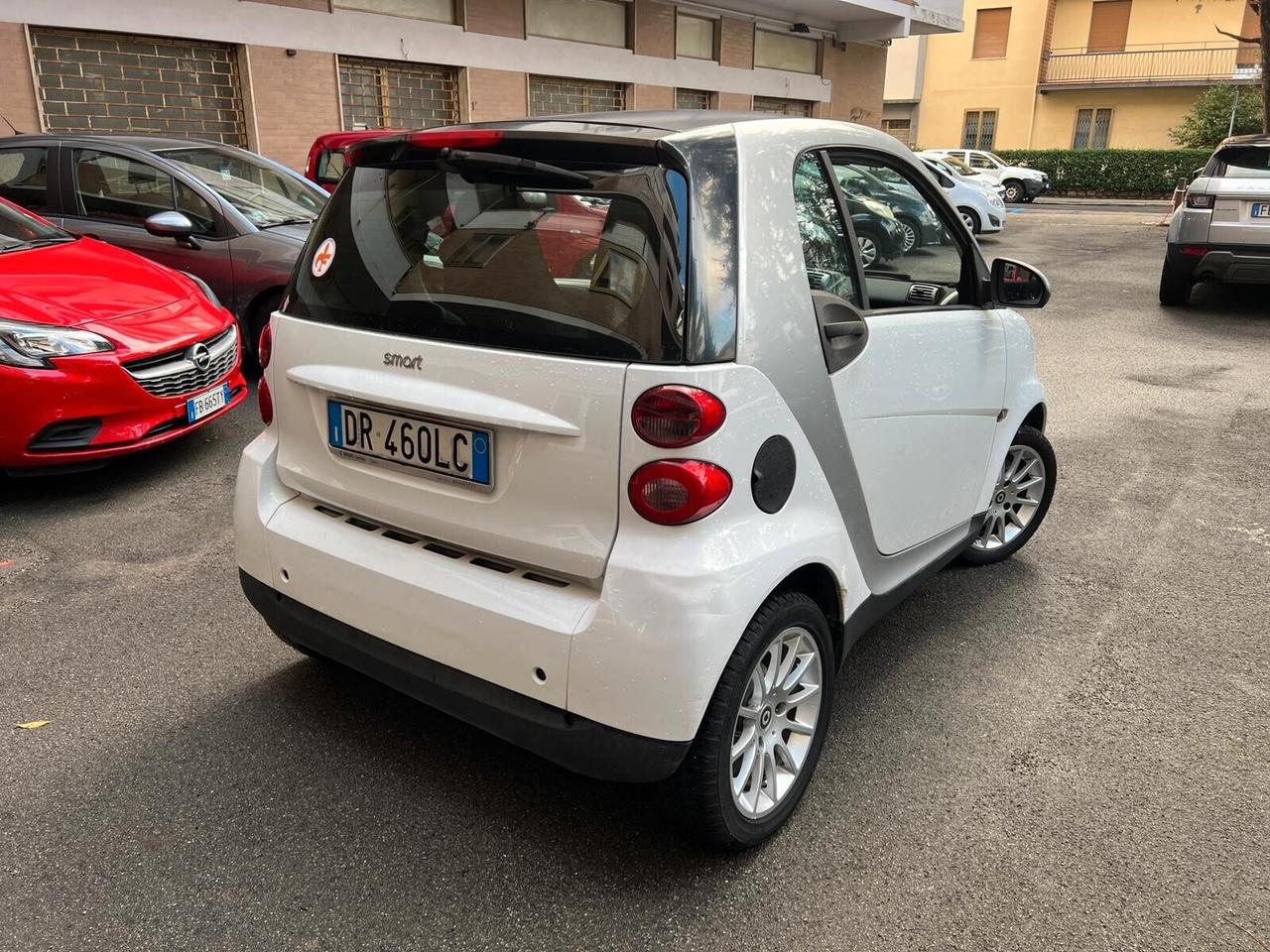 Smart ForTwo 1000 52 kW coupé pure