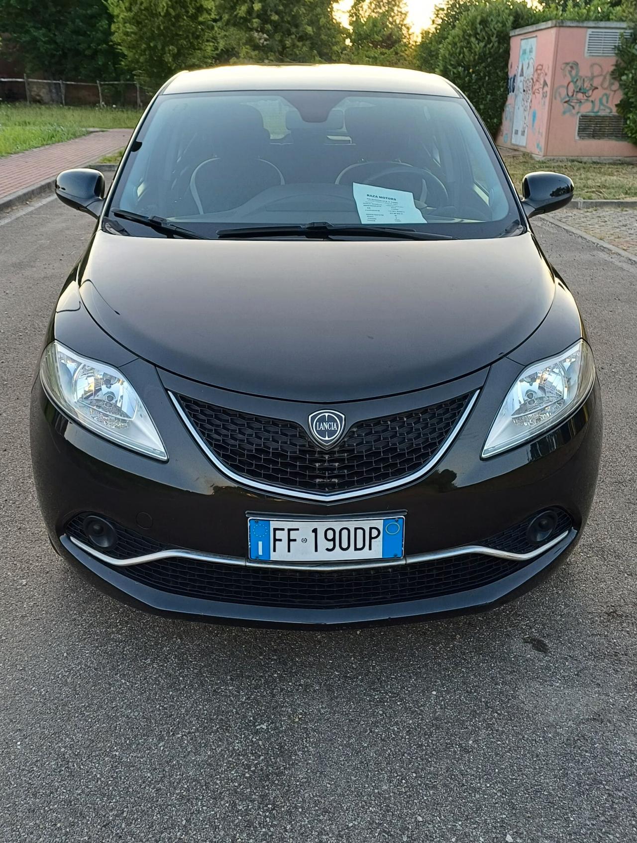 Lancia Ypsilon 1.2 69 CV 5 porte GPL Ecochic Gold