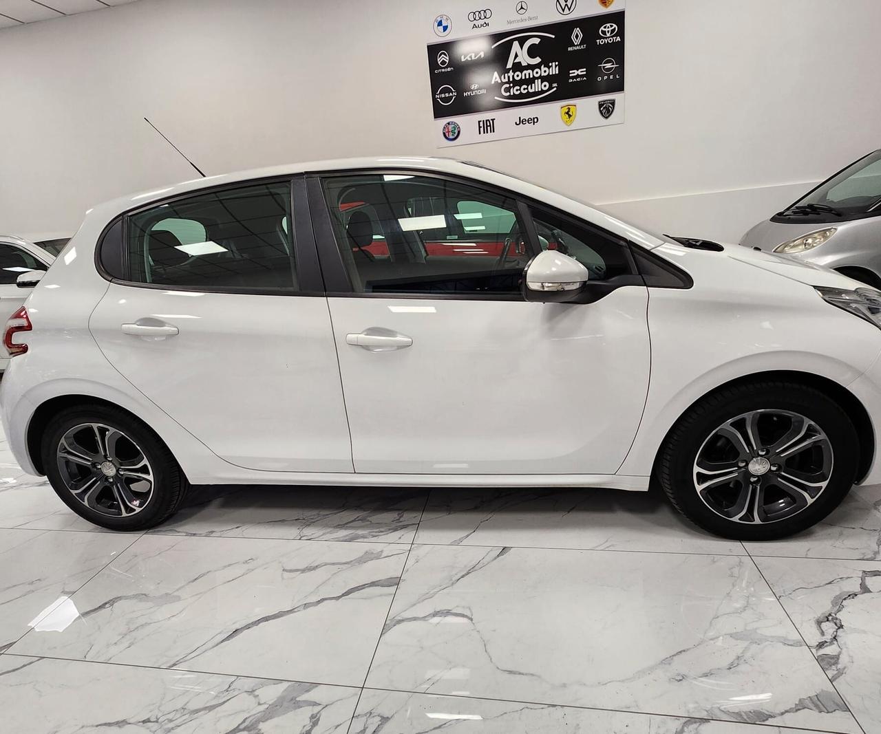Peugeot 208 1.4 HDi 68 CV 5 porte Active