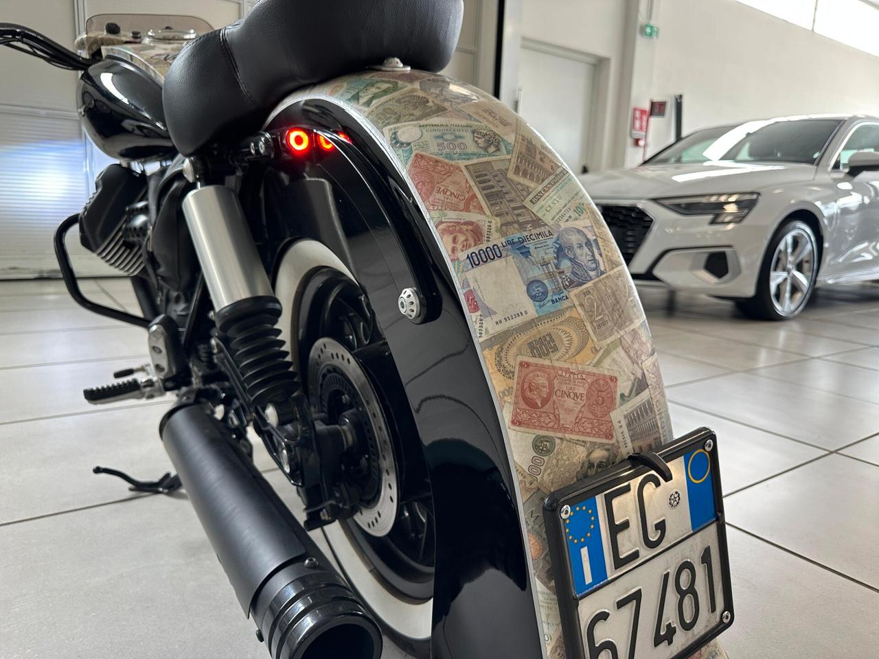 Moto Guzzi V9 BOBBER
