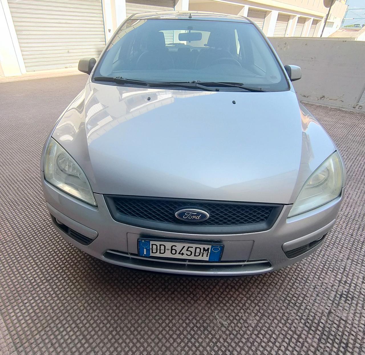 Ford Focus BERLINA GPL