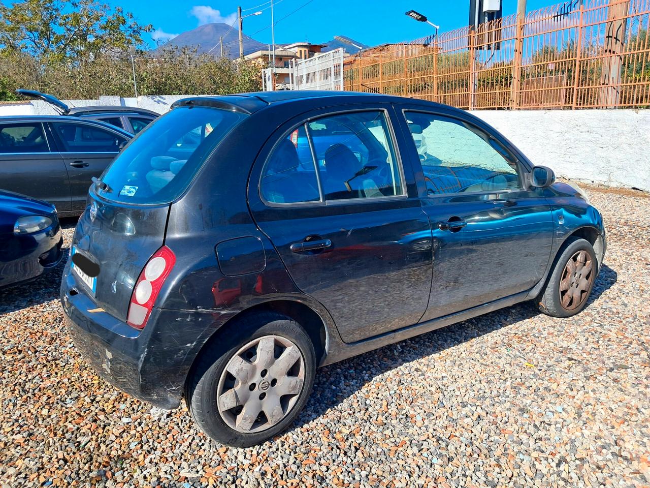 Nissan Micra 1.2 leggi descrizione
