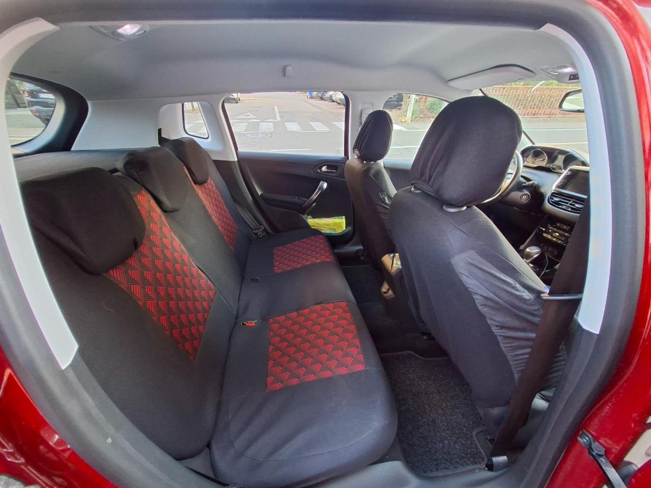 Peugeot 2008 2008 1.5 bluehdi Allure s&s 120cv eat6