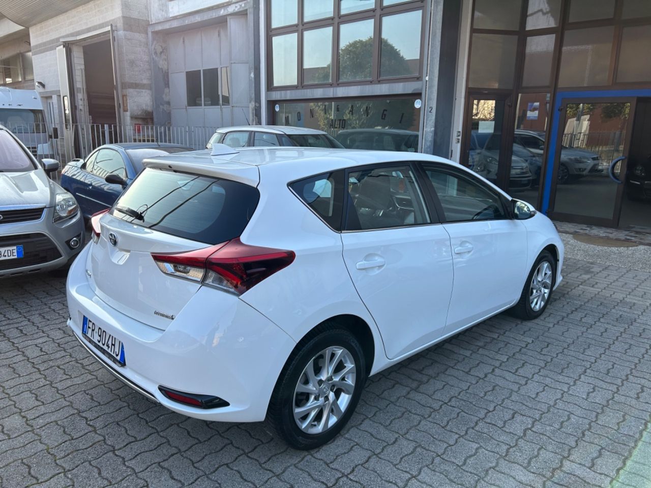 Toyota Auris 1.8 Hybrid Lounge Perfetta