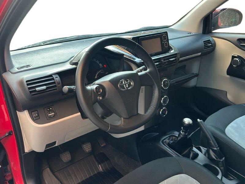 Toyota iQ 1.0 VVT-i Lounge