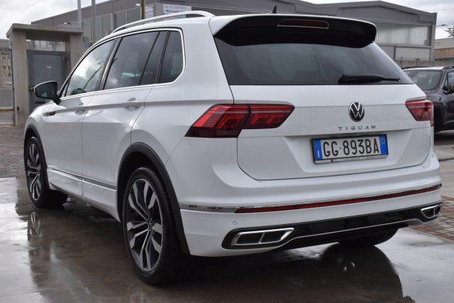 VOLKSWAGEN Tiguan 2.0 TDI 150 CV SCR DSG R-Line *Led, Luci ambiente*