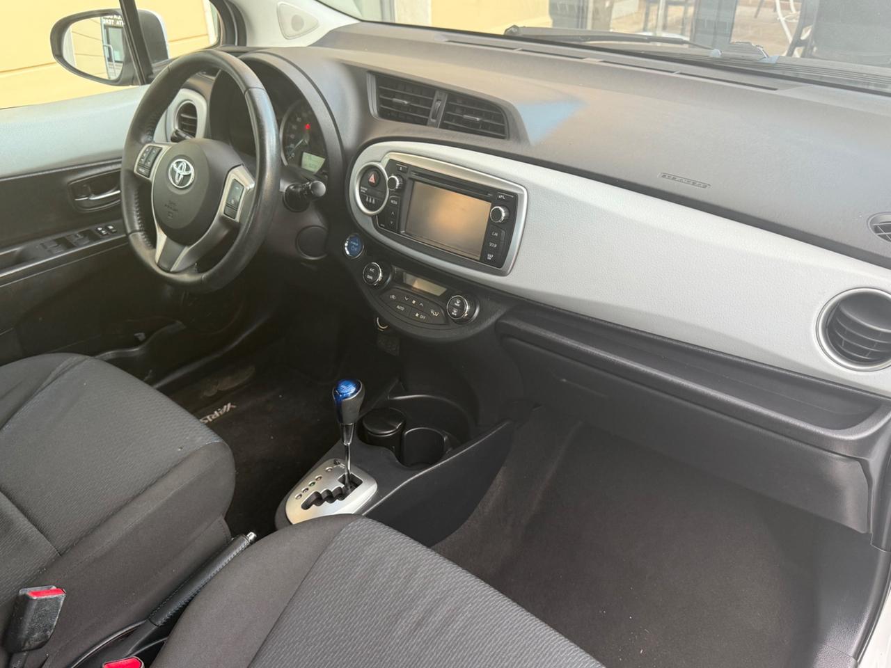 Toyota Yaris 1.5 Hybrid 5 porte Lounge