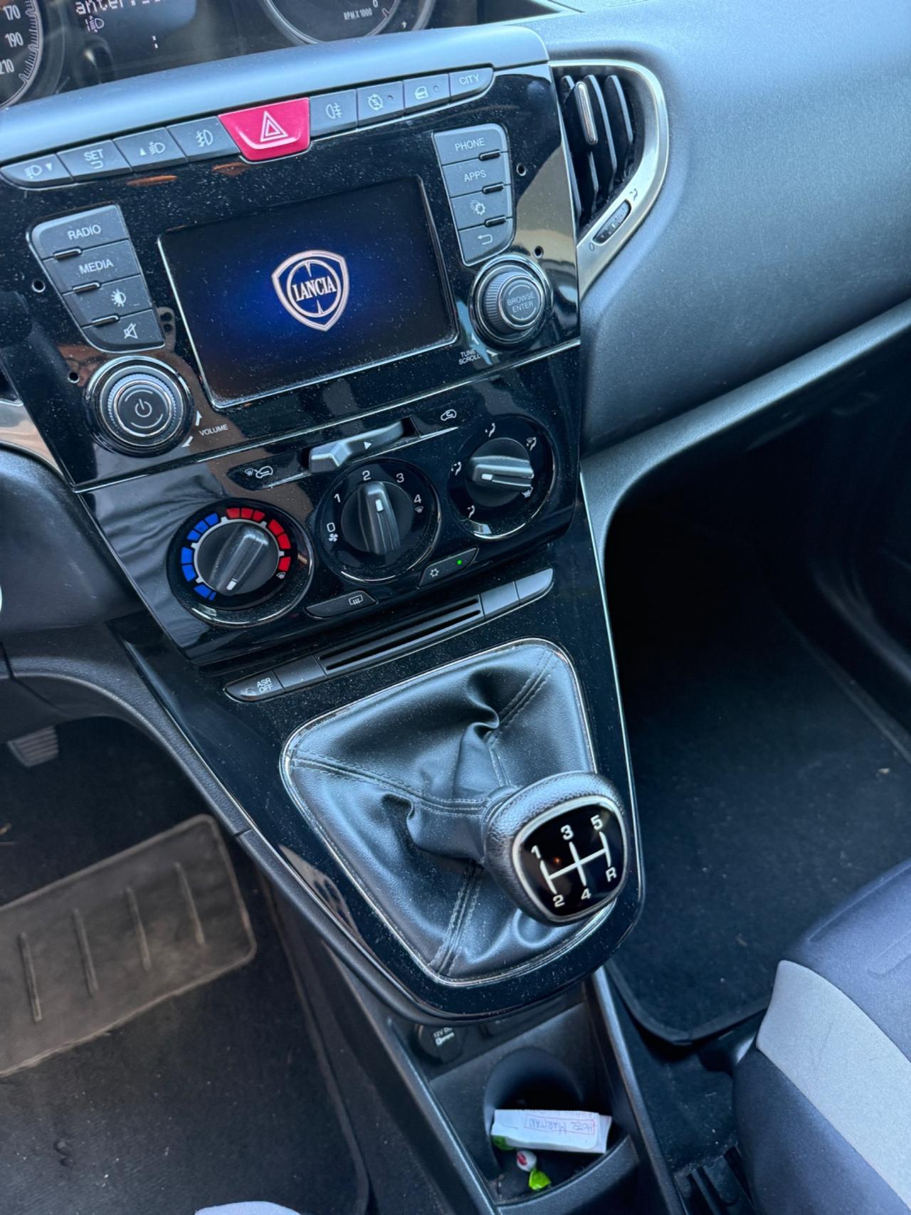 Lancia Ypsilon 1.3 MJT 16V 95 CV 5 porte S&S Platinum