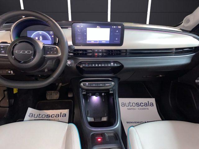 FIAT 600 Hybrid 100 CV DCT MHEV La Prima
