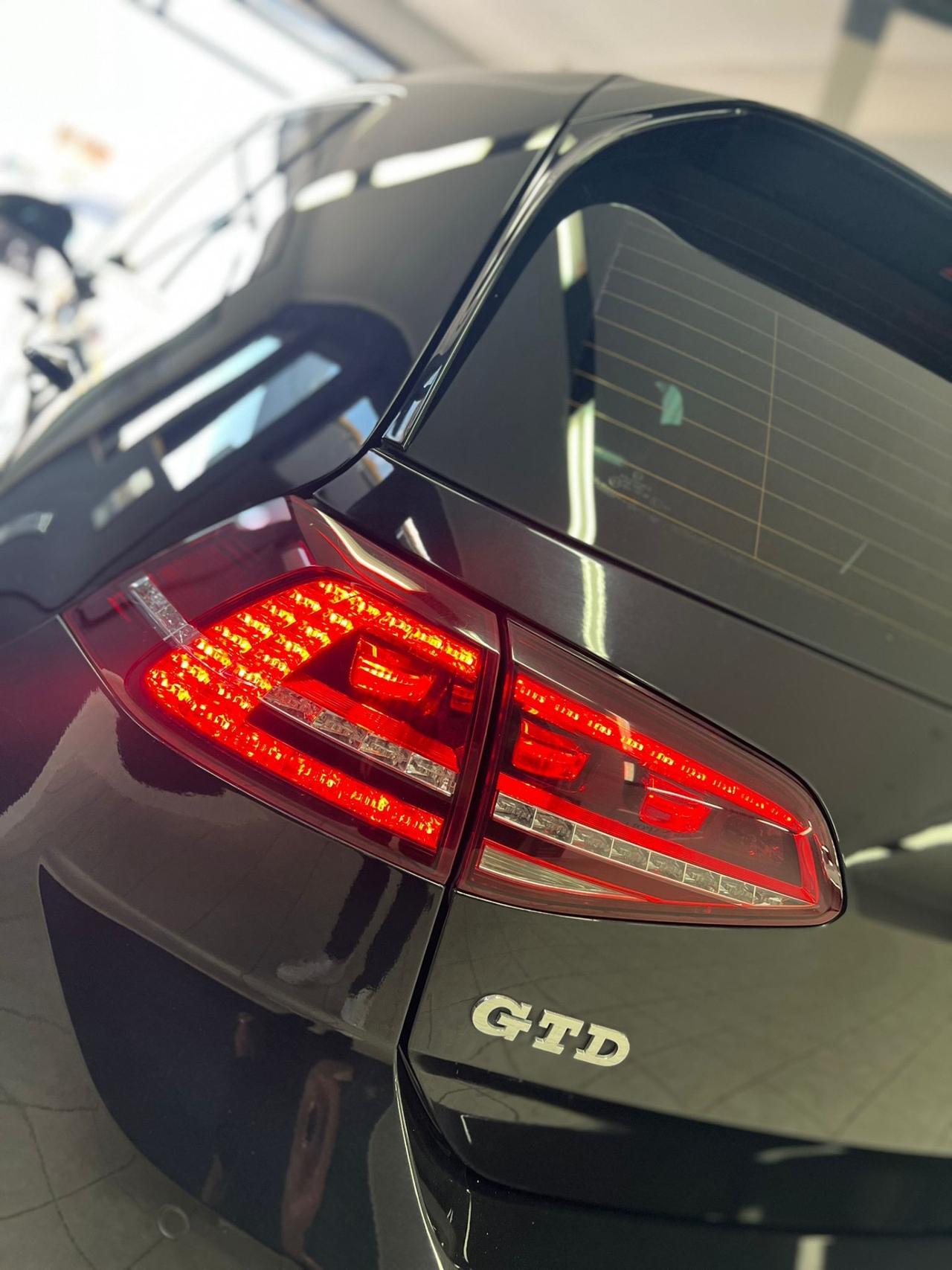 Volkswagen Golf GTD 2.0 TDI DSG 5p. BlueMotion Technology