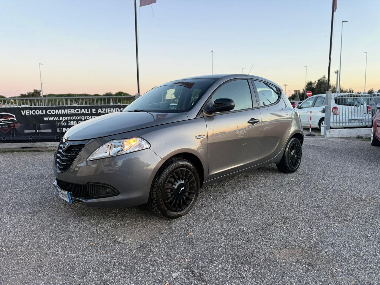 LANCIA Ypsilon 1.2 69 CV 5p. S&S ELEFANTINO BLU