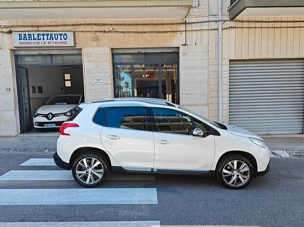 PEUGEOT 2008 1.6 Hdi 120 cv*PELLE/NAVI*-11/2015
