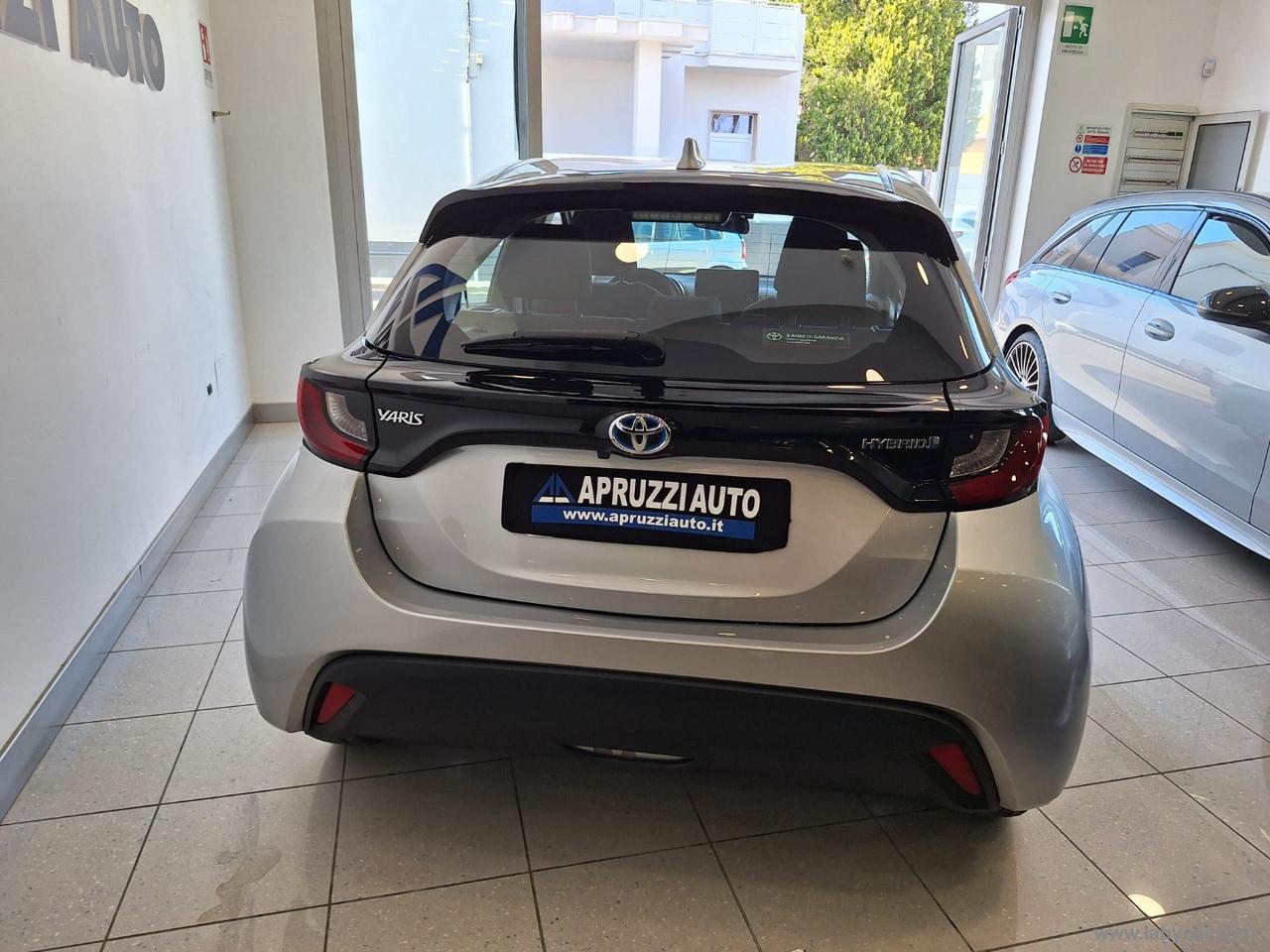 TOYOTA Yaris 1.5 Hybrid 5p. Business