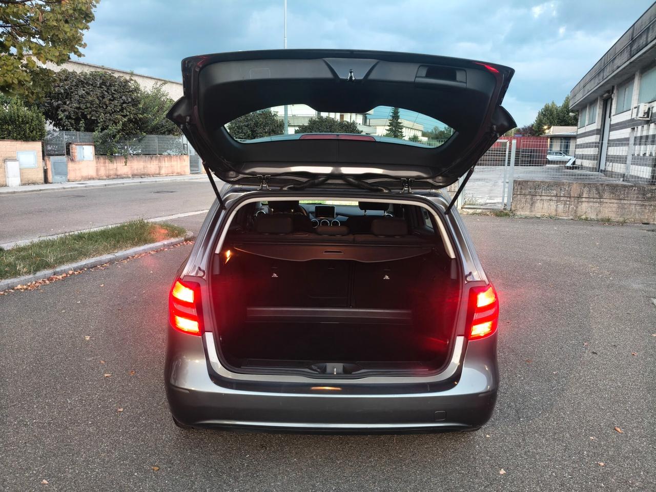 Mercedes B 180 CDI 14 SOLO 132.000 KM