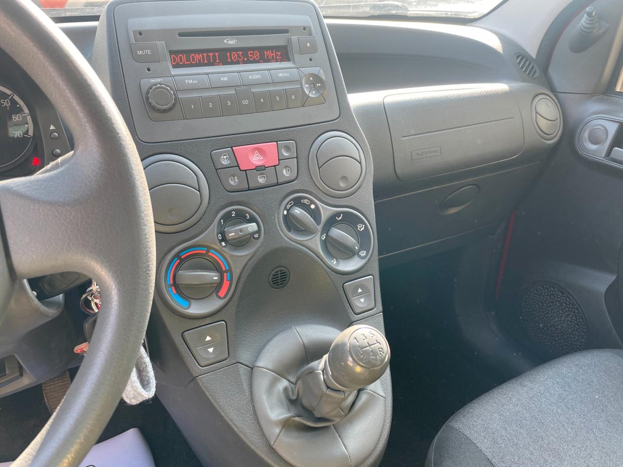 Fiat Panda 4x4 1.3 MJT 16V DPF Climbing