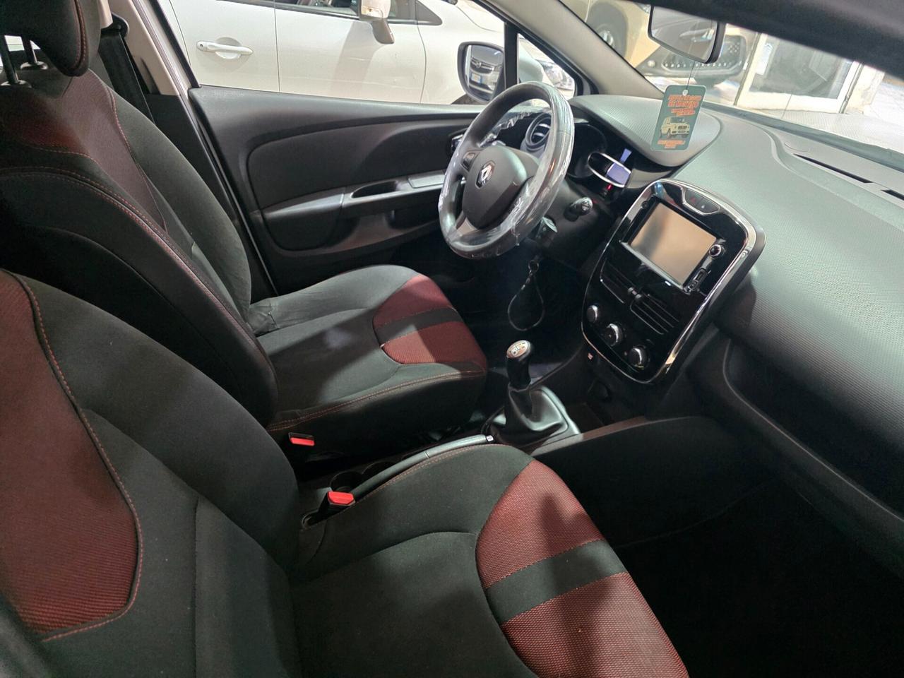 Renault Clio 1.2 NAVI 75cv Full Optional