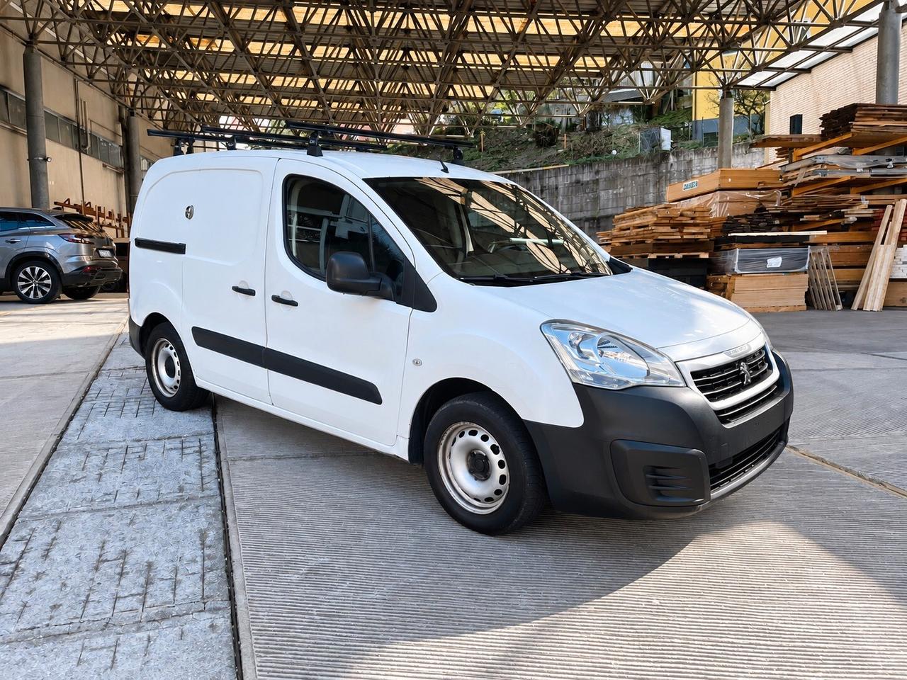 Peugeot Partner BlueHDi 100 3 posti Furgone Premium