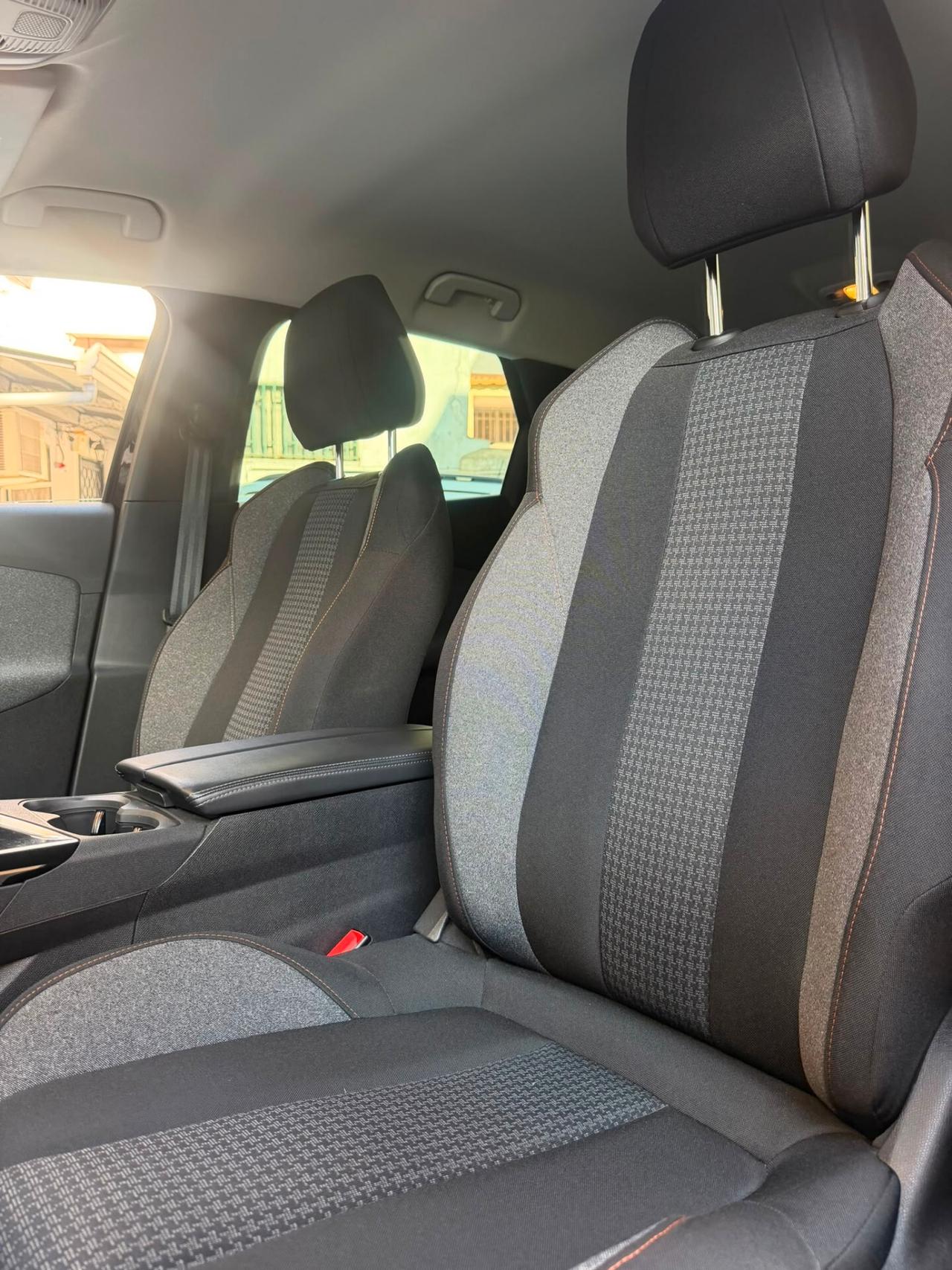 Peugeot 3008 1.5 BlueHDI 130cv Active pack EAT8