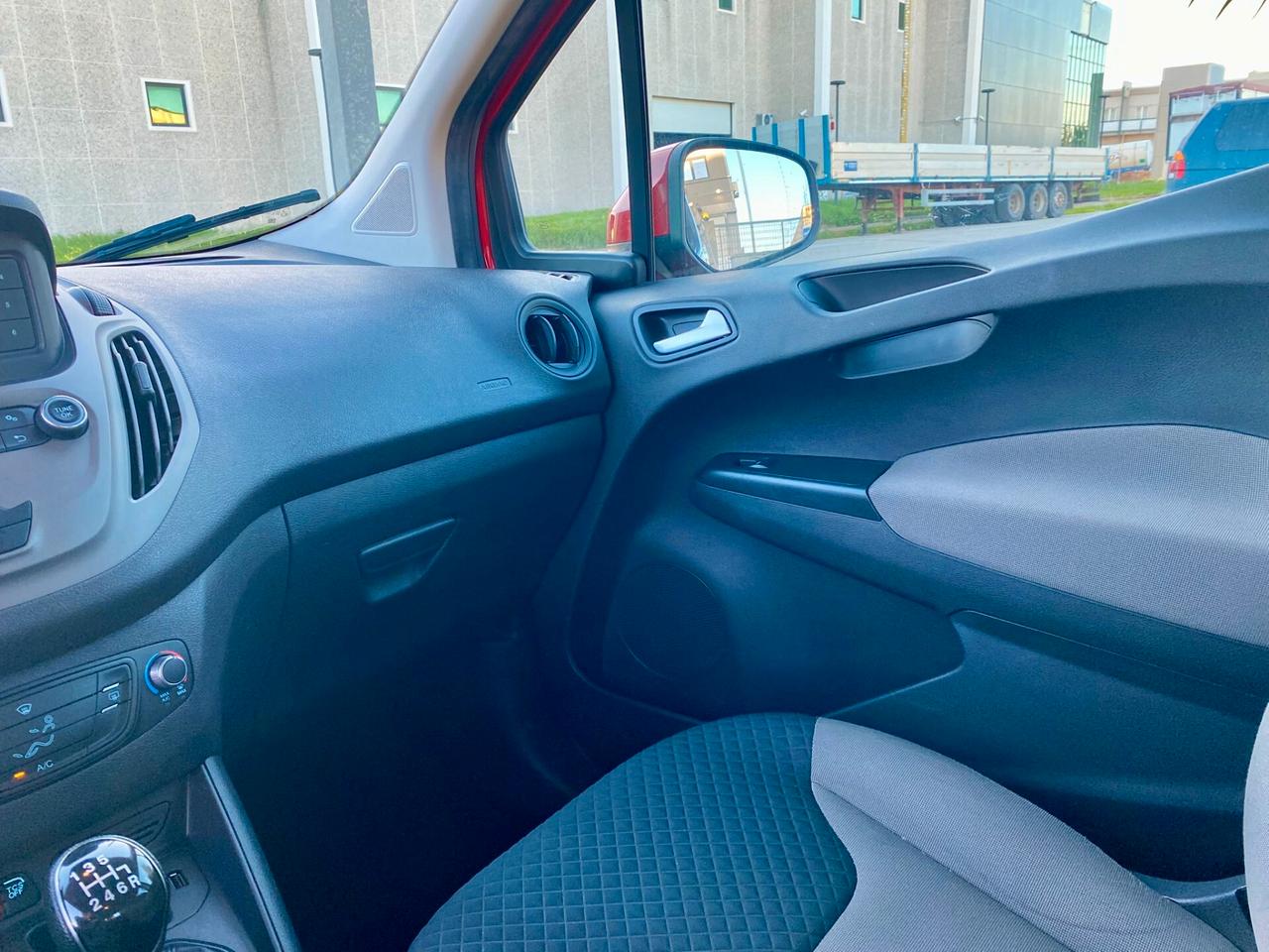 Ford Tourneo Courier 1.0 EcoBoost 100 CV S&S Plus