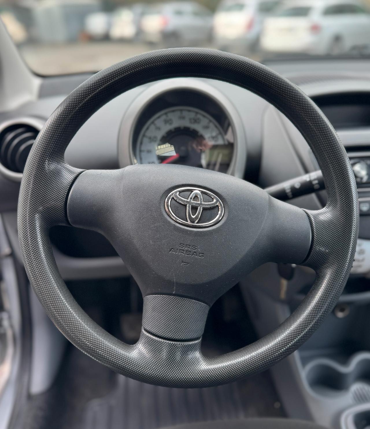 Toyota Aygo 1.0 50kW Benz 5p *67.000 km*UNICO proprietario*