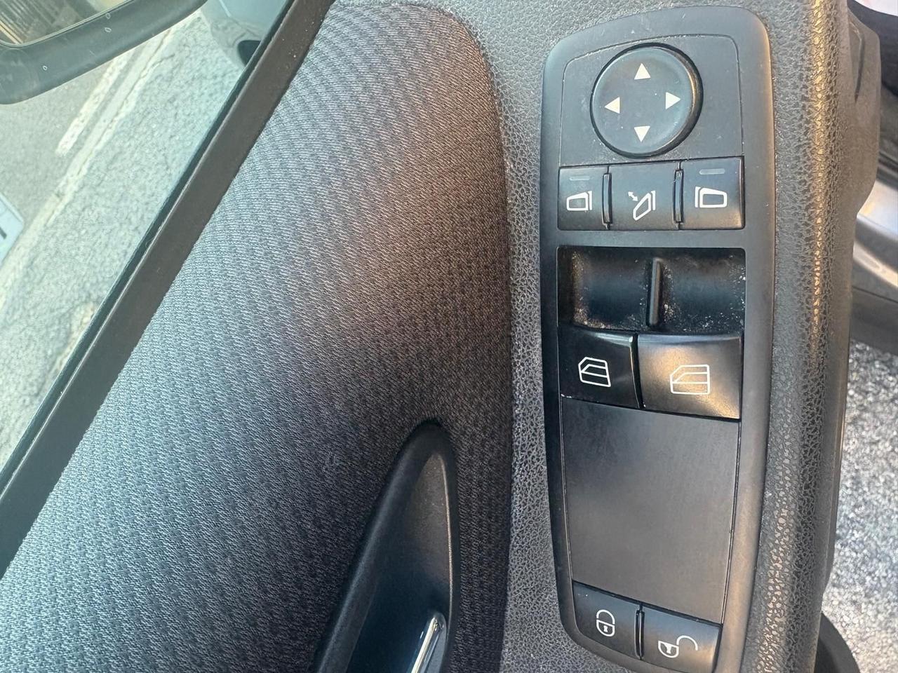 Mercedes-benz A 160 BlueEFFICIENCY Elegance