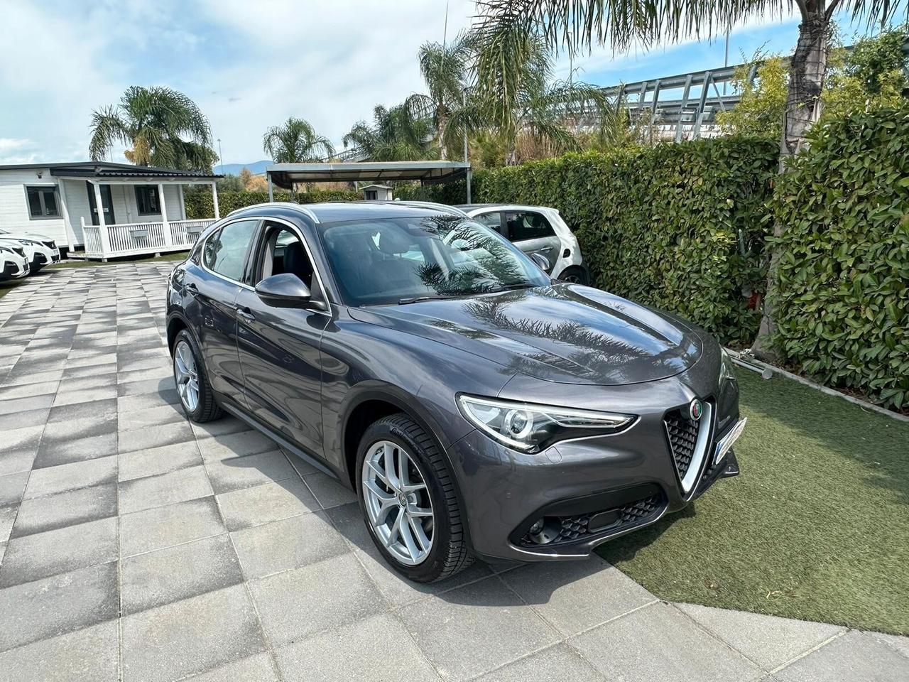 Alfa Romeo Stelvio 2.2 Turbodiesel 210 CV AT8 Q4 Executive CERCHI 20'' PELLE