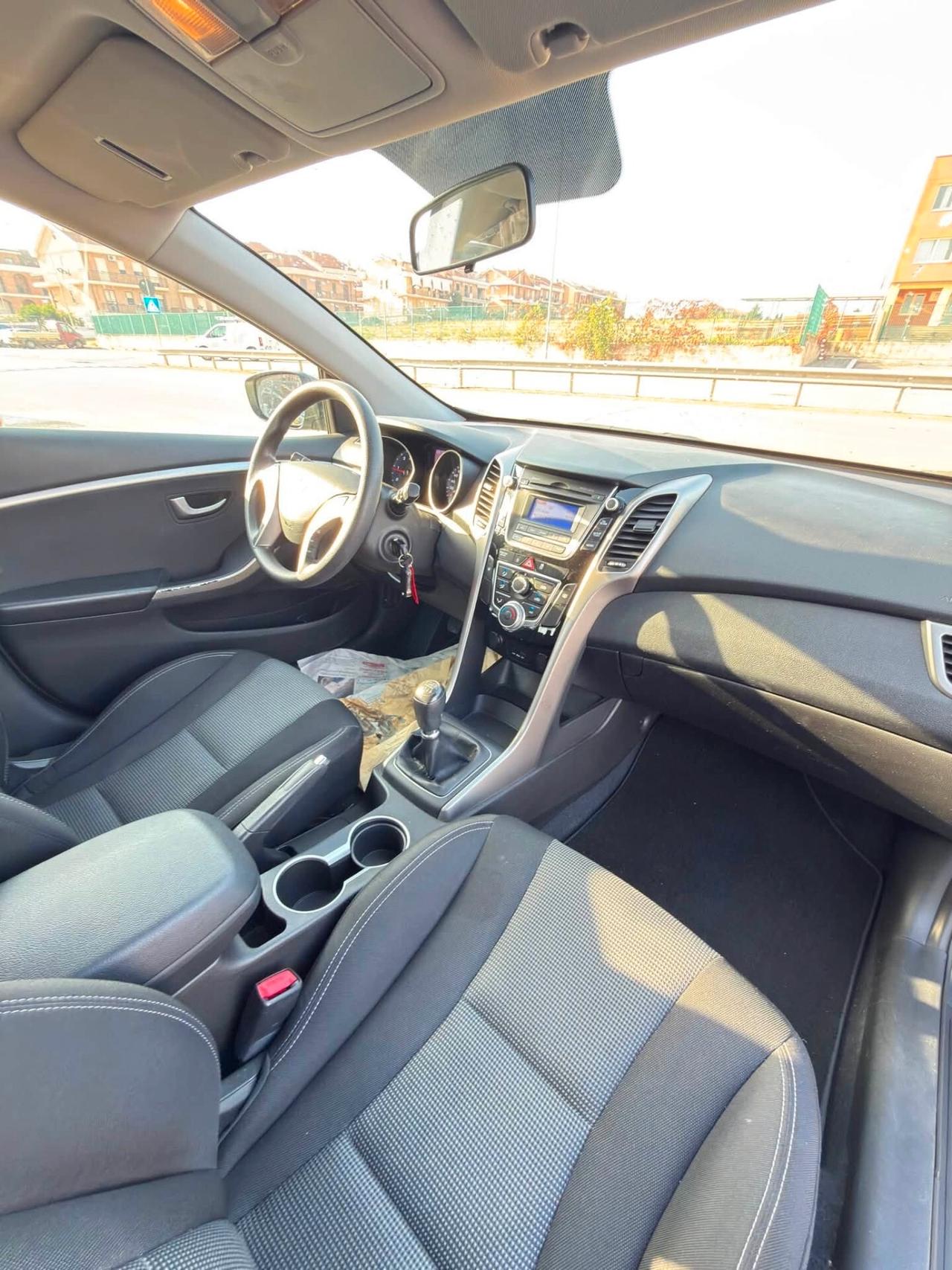 Hyundai i30 1.6 CRDi 5p. Go Brasil