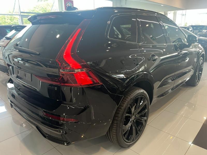 VOLVO XC60 B5 AWD automatico Plus Black Edition