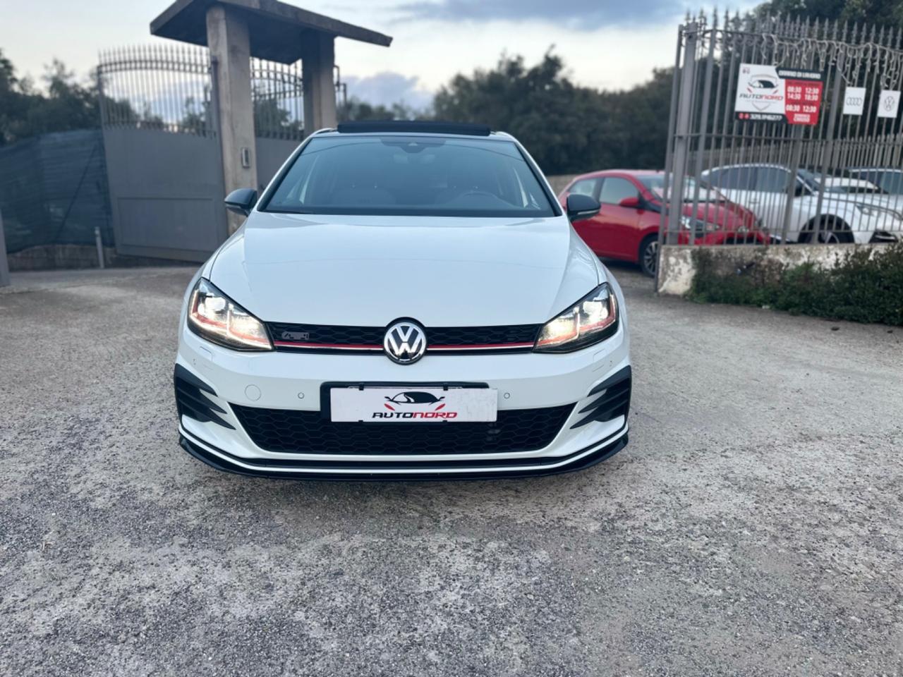 Volkswagen Golf GTI TCR 2.0 TSI DSG 5p. BlueMotion Technology