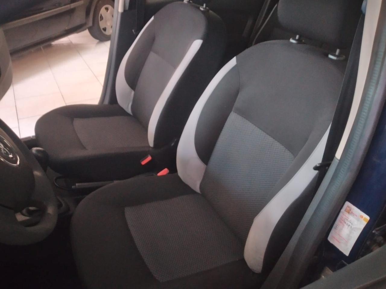 Dacia Logan MCV 1.5 dCi 8V 75CV Lauréate
