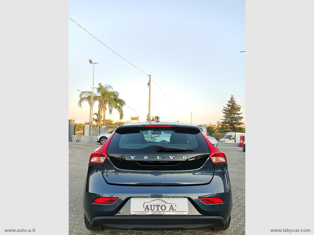 VOLVO V40 D2 Kinetic