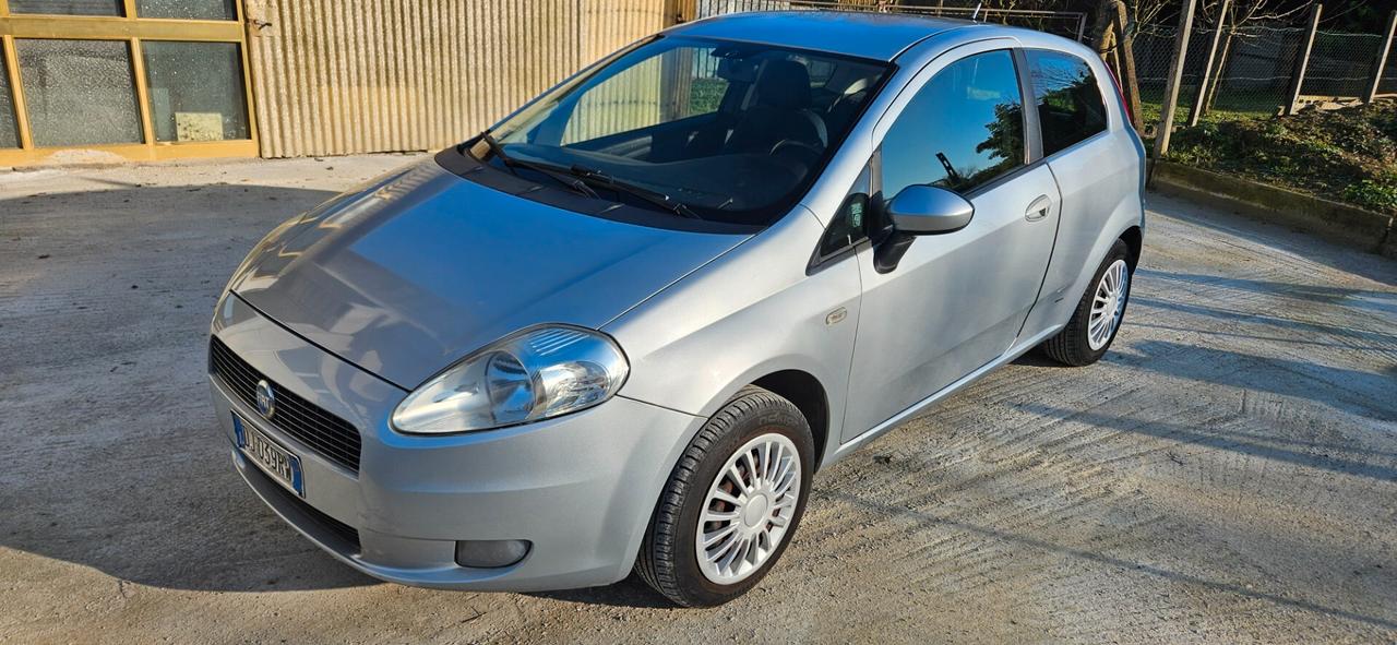 Fiat Grande Punto 1.2 Benzina NEOPATENTATI