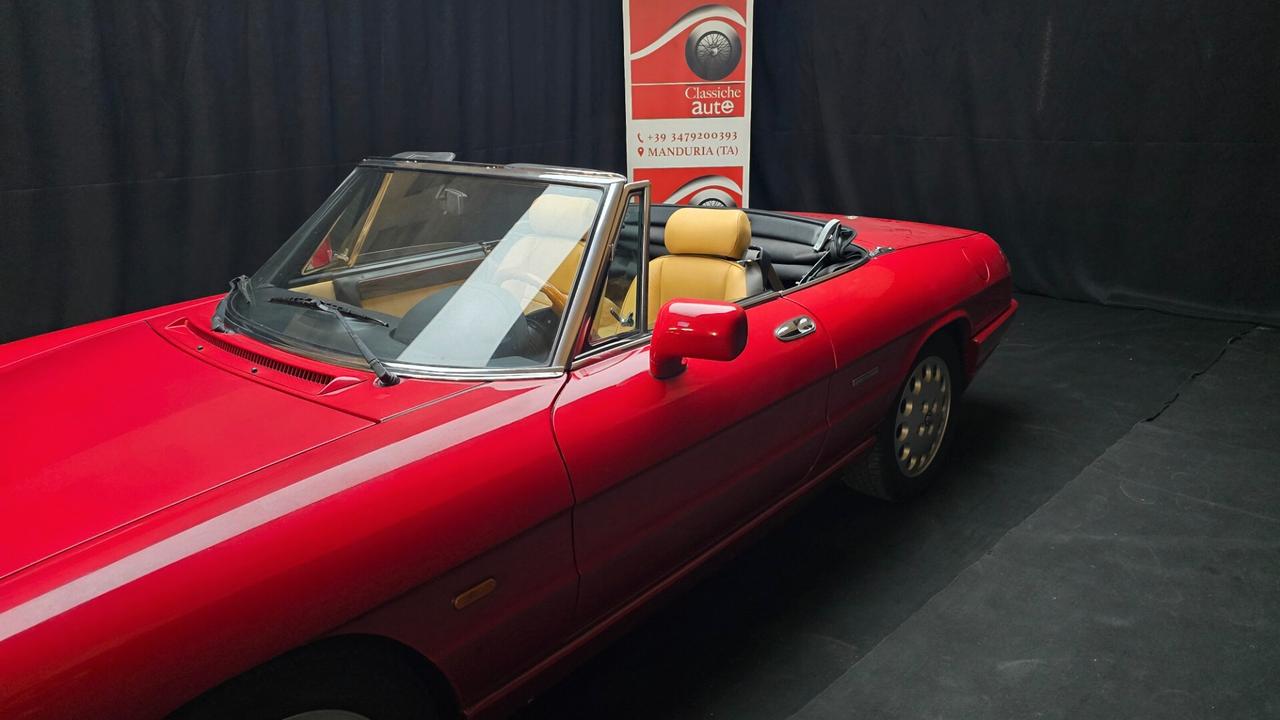 Alfa Romeo Spider 2.0i