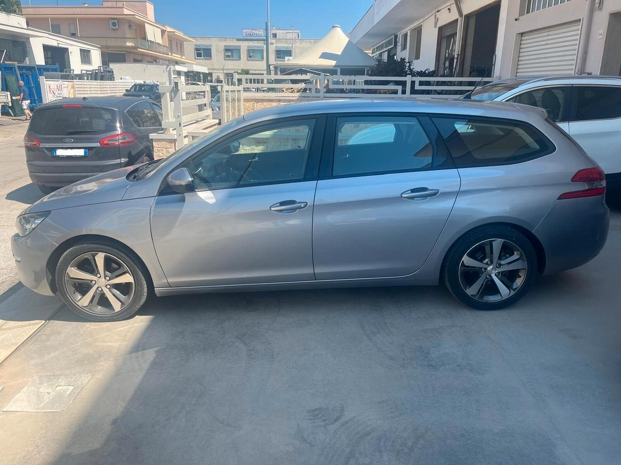 Peugeot 308 1.6 e-HDi 115 CV Stop&Start SW Active