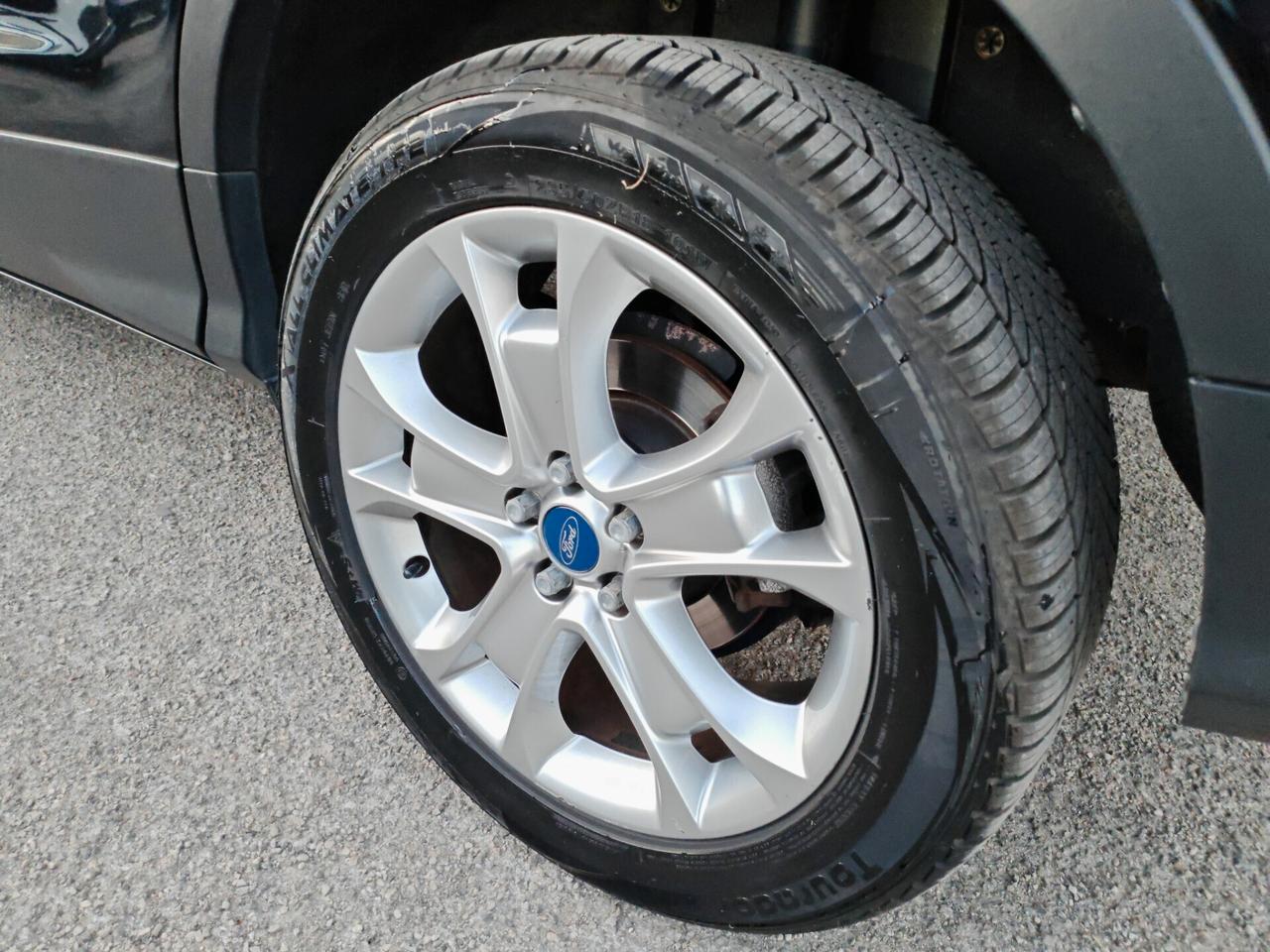 Ford Kuga 2.0 TDCI 163CV Navig cruise led 2013