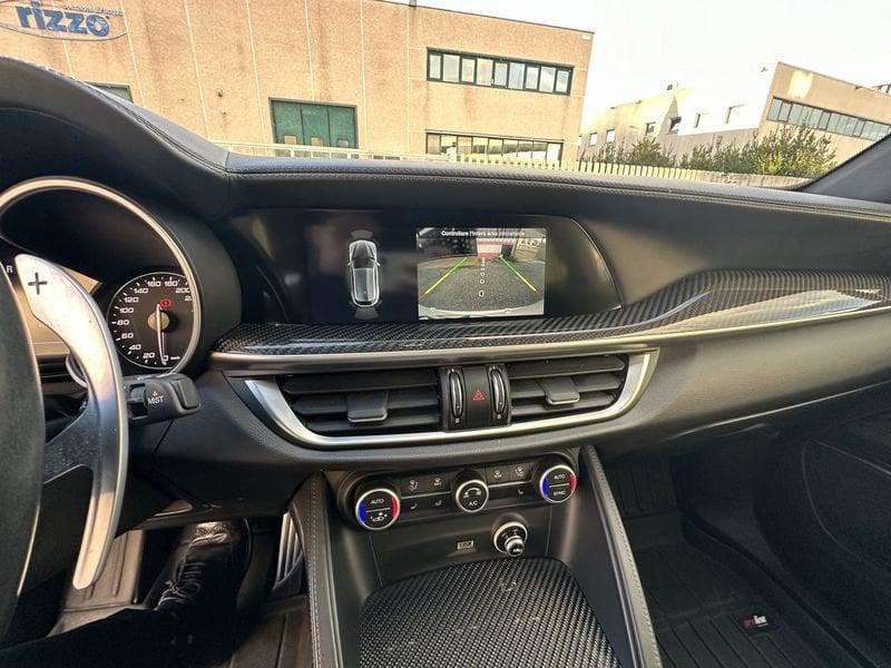 Alfa Romeo Stelvio 2.2 Turbo Q4 Veloce Ti AT8 210cv