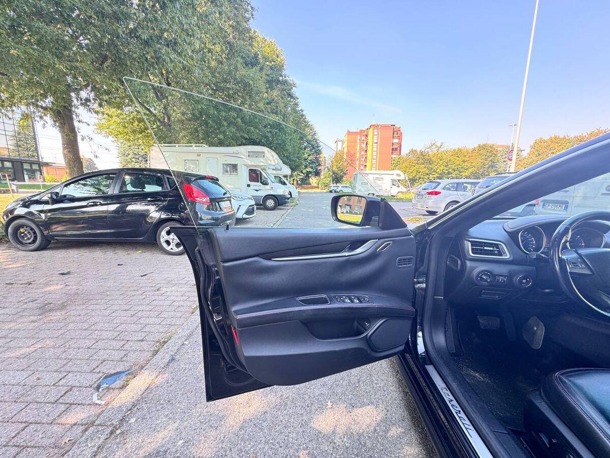 Maserati Ghibli 3.0 V6 ds 275cv auto