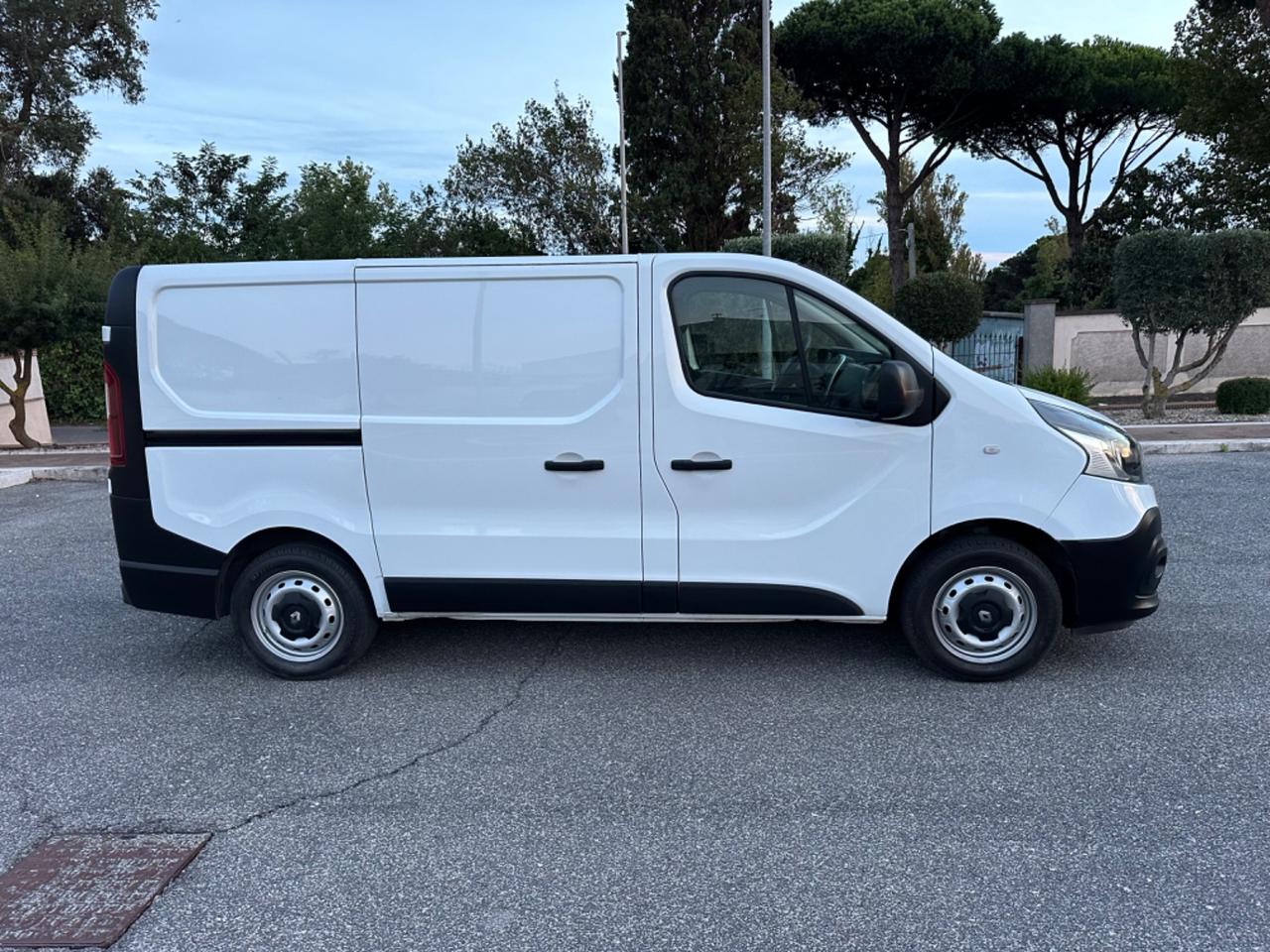 Renault Trafic T27 1.6 dCi 120CV PC-TN-DC Furgone