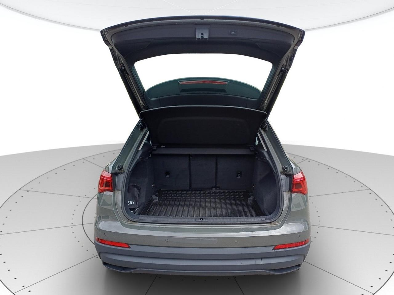 Audi Q3 35 1.5 tfsi s-tronic