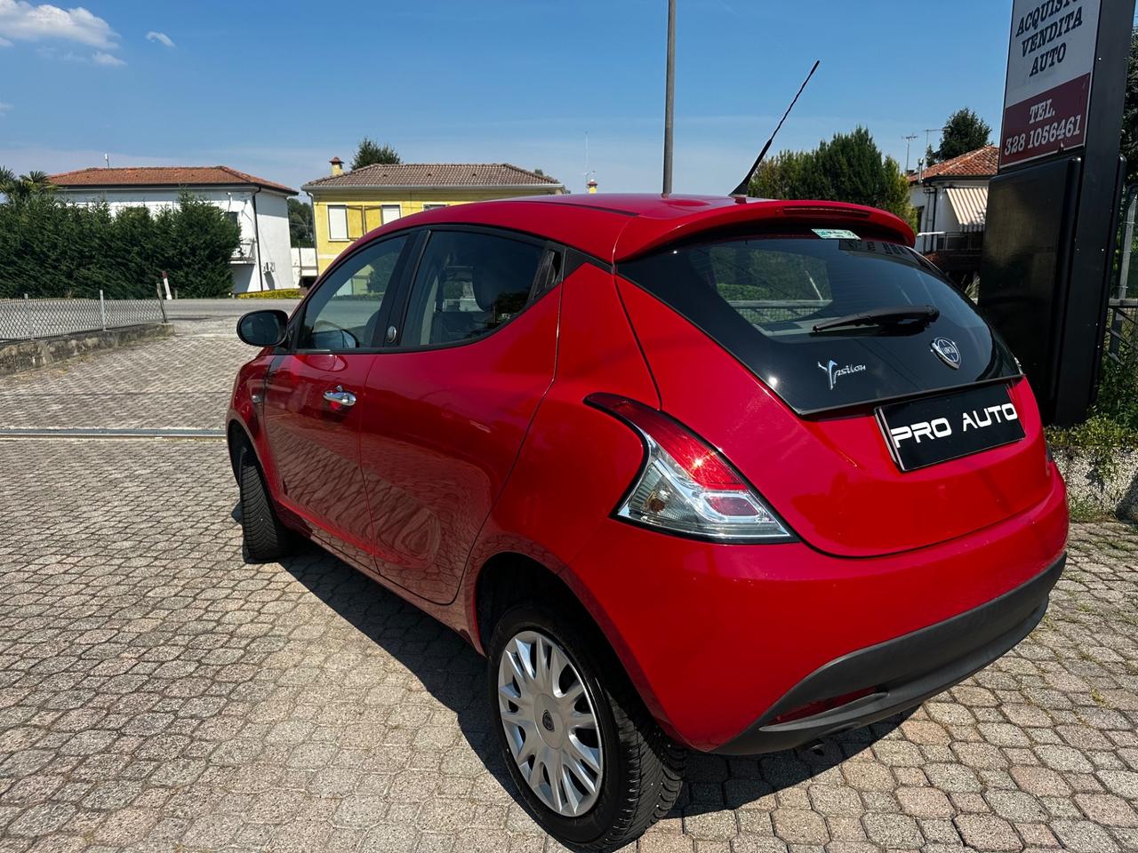 Lancia Ypsilon 0.9 TwinAir 85 CV 5 porte Metano Ecochic Gold