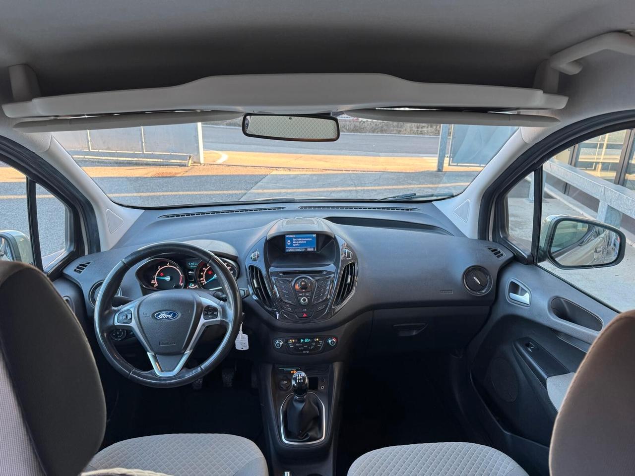 Ford Tourneo Courier 1.5 TDCI 75 CV Plus