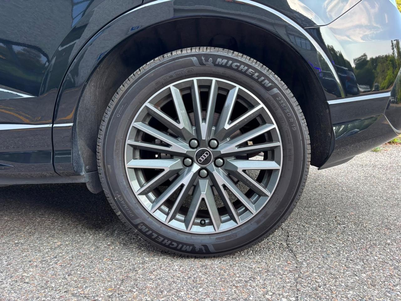 Audi Q3 SPB 40 TDI quattro*Automatik*S Line esterno*Cecrhi*