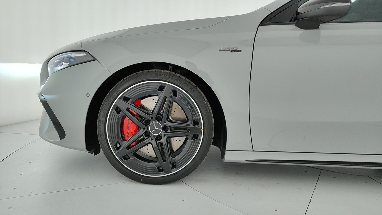 Mercedes-Benz Mercedes-AMG A 35 4MATIC