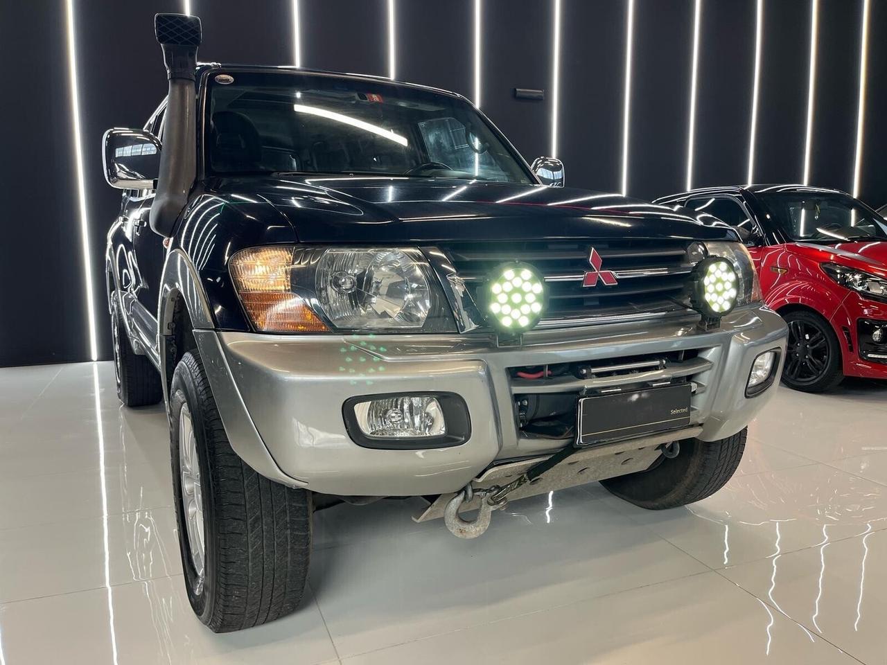 Mitsubishi Pajero 3.2 16V DI-D 5p. GLX TETTO APRIBILE
